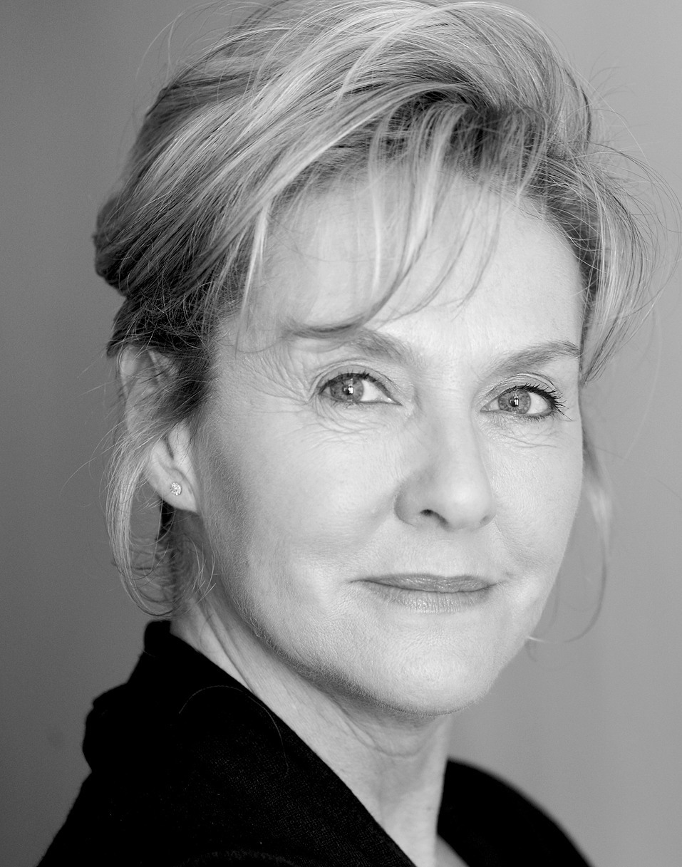 Amanda Burton